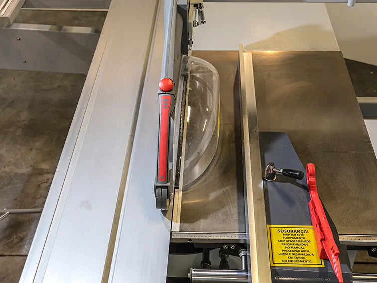 ESQUADREJADEIRA DE PRECISÃO NEW BRAVA 7. 5CV TRIFÁSICO 21868 RAZI