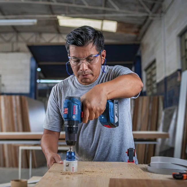 PARAFUSADEIRA / FURADEIRA DE IMPACTO 18V GSB185-LI 2 BATERIAS BOSCH