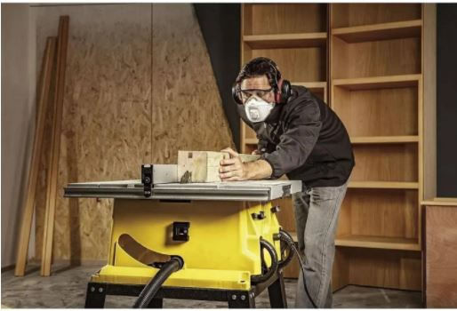 SERRA CIRCULAR DE BANCADA 10" SST1801-B2 1.800W 220V STANLEY