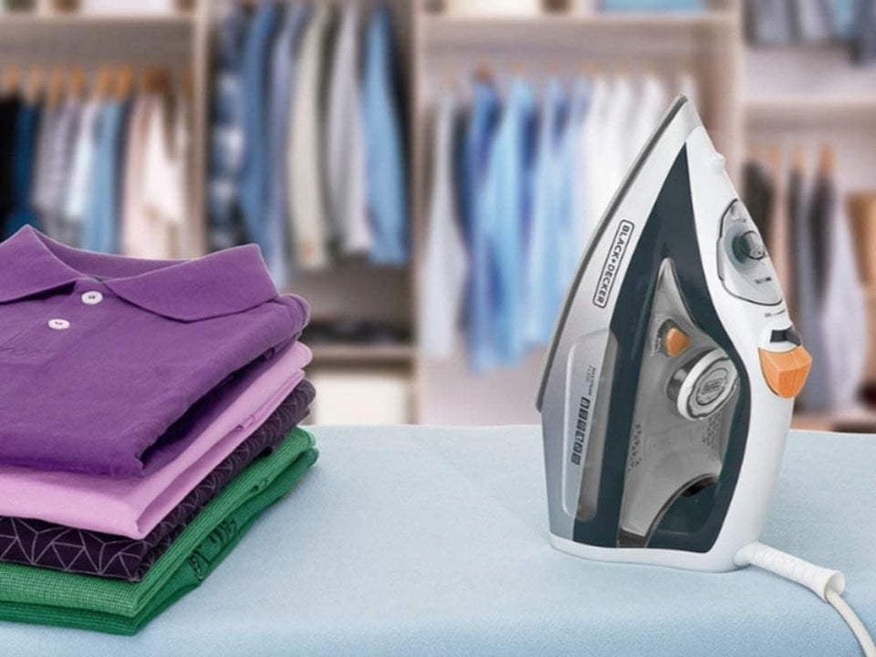 FERRO A VAPOR COM ANTI GOTEJAMENTO CINZA E LARANJA FX3100-B2 220V BLACK & DECKER