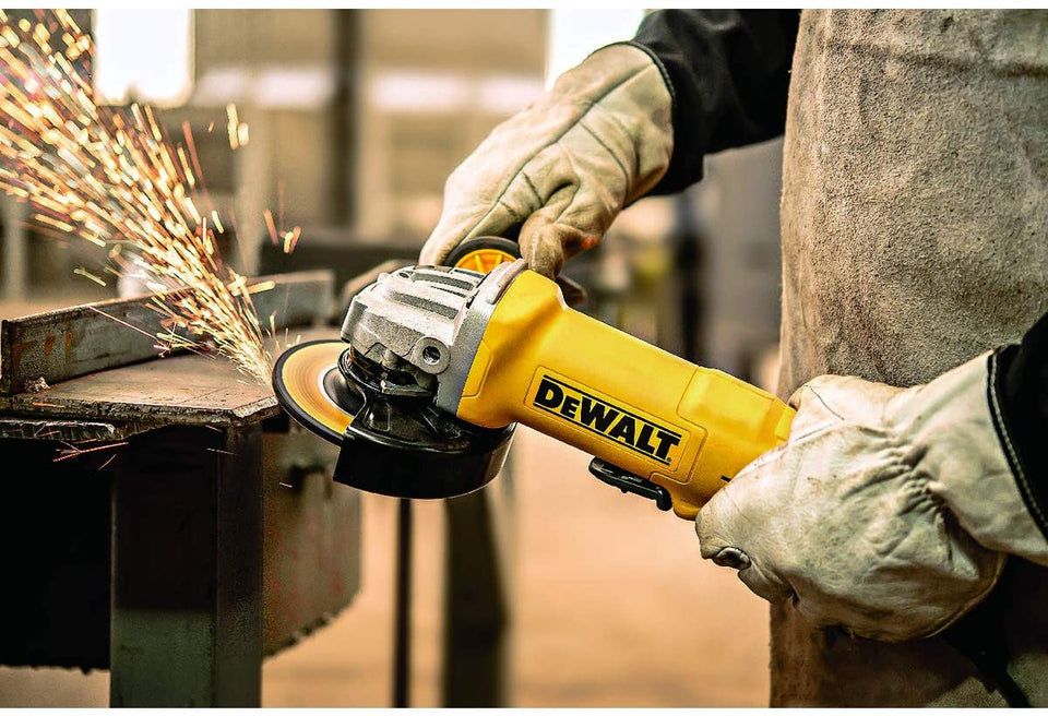 ESMERILHADEIRA ANGULAR 5" COM 5 VELOCIDADES DWE4336-B2 1.500W 220V DWALT