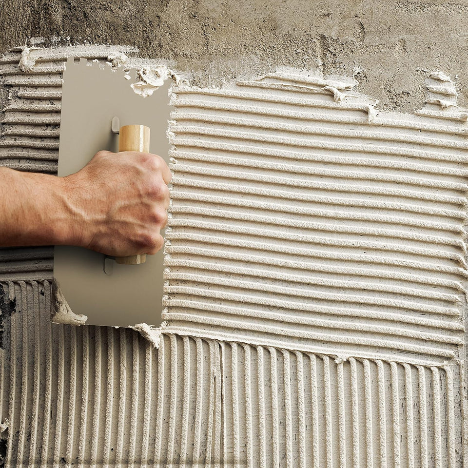 DESEMPENADEIRA METÁLICA COM DENTES 8X27,2CM TRAMONTINA 77376115