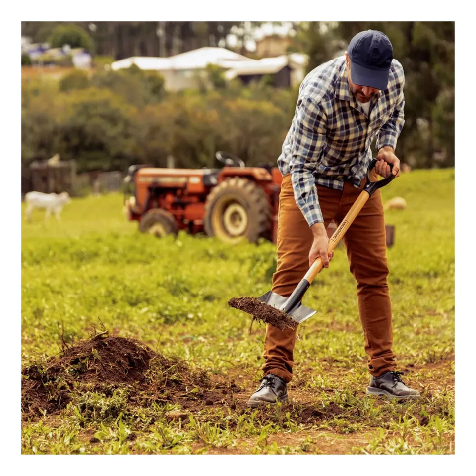 PÁ QUADRADA 464/40 COM CABO 71CM 77464444 TRAMONTINA