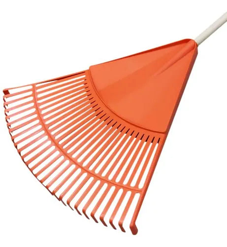 VASSOURA PLÁSTICA PARA JARDIM COM CABO DE MADEIRA 26 DENTES 77855761 TRAMONTINA