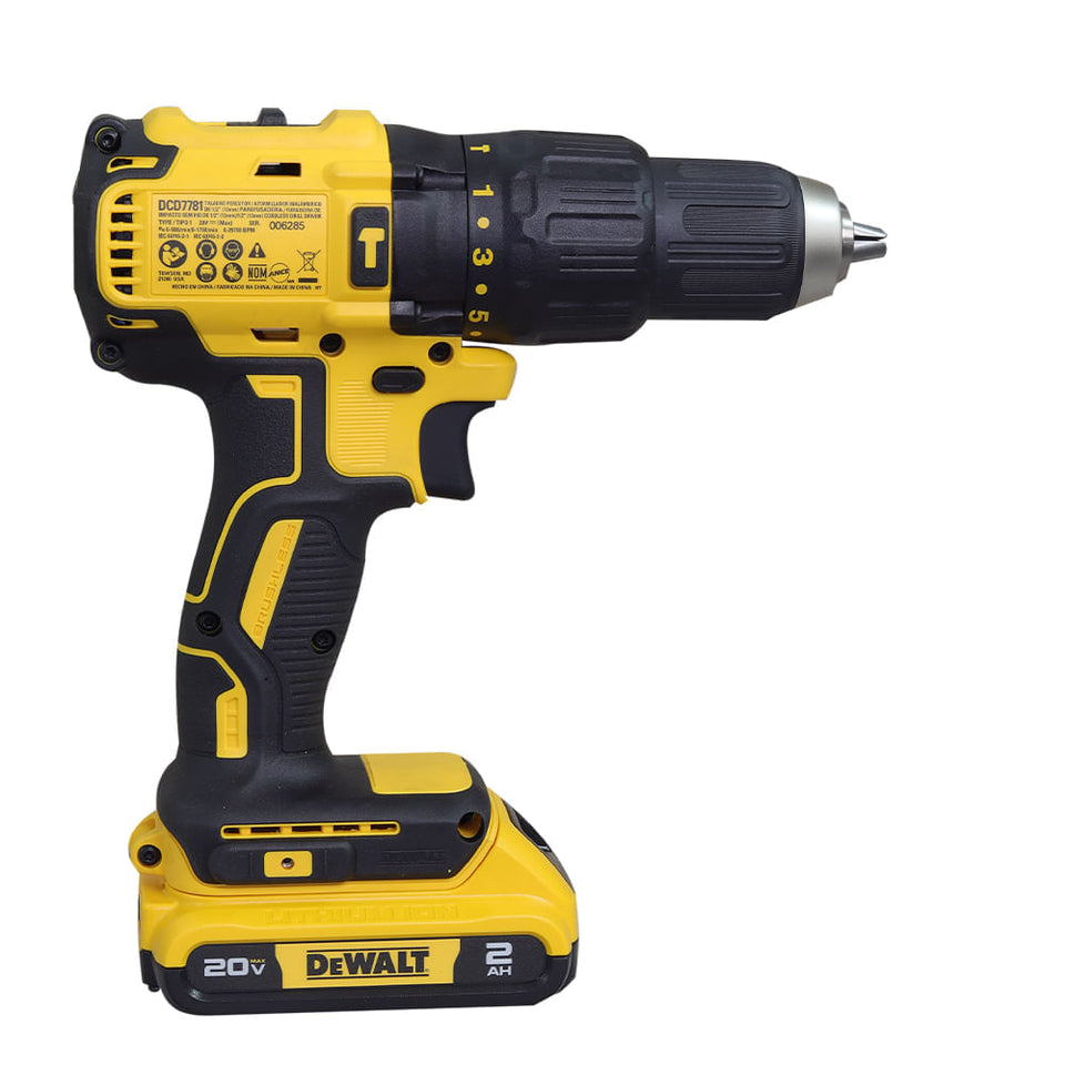 PARAFUSADEIRA/FURADEIRA DE IMPACTO 1/2" (13MM) 20V MAX LI-ION C/ 02 BATERIAS 2AH E 01 CARREGADOR DCD7781D2 DEWALT