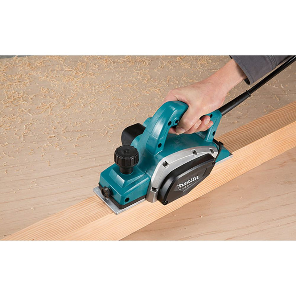 PLAINA ELÉTRICA 82MM M1902B 580W 220V MAKITA