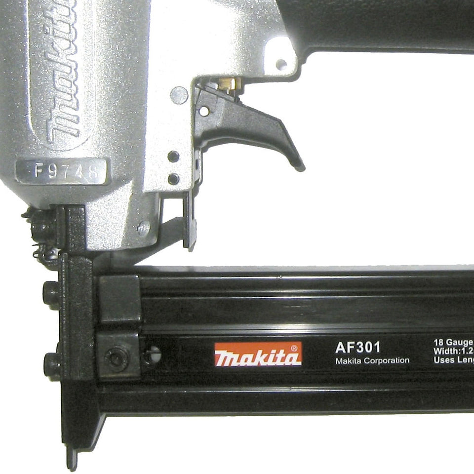 PINADOR PNEUMÁTICO AF301 DE 10 A 30MM MAKITA