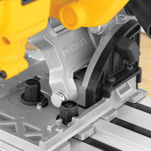 SERRA CIRCULAR COM TRILHO 6" DWS520KT COM MALETA DEWALT