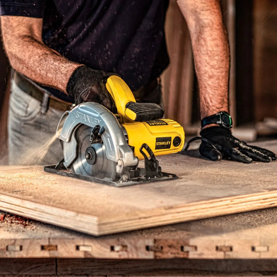 SERRA CIRCULAR 7.1/4" SC16-B2 1.600W 220V STANLEY