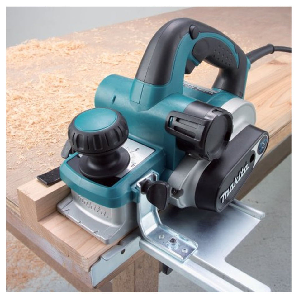 PLAINA ELÉTRICA KP0810 850W 220V MAKITA