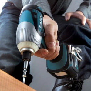 PARAFUSADEIRA DE IMPACTO 14.4" BTD130FRFE MAKITA