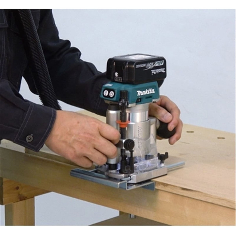 TUPIA A BATERIA 18V COM 3 BASES DRT50RMJX2 MAKITA