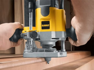 TUPIA COLUNA DW621-B2 1.100W 220V DEWALT