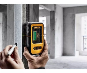 DETECTOR A LASER VERDE 50M DW088CG-LA DEWALT
