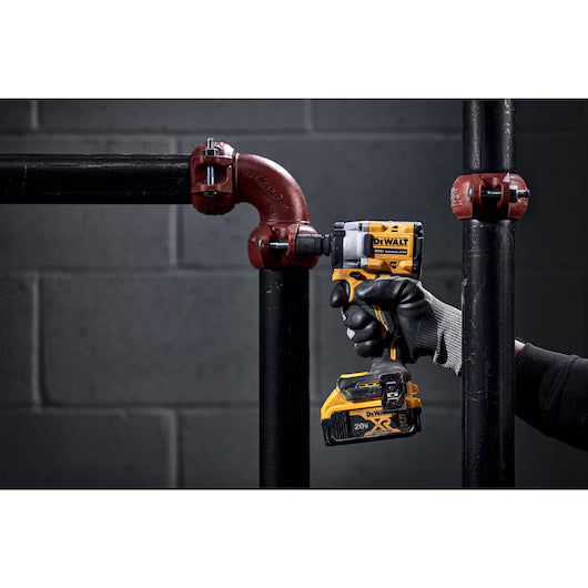 CHAVE DE IMPACTO 20V MAX DCF922D2-BR COM 2 BATERIAS DEWALT