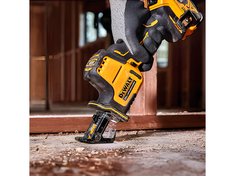 SERRA SABRE COMPACA 20V MAX DCS369B SEM BATERIA DEWALT