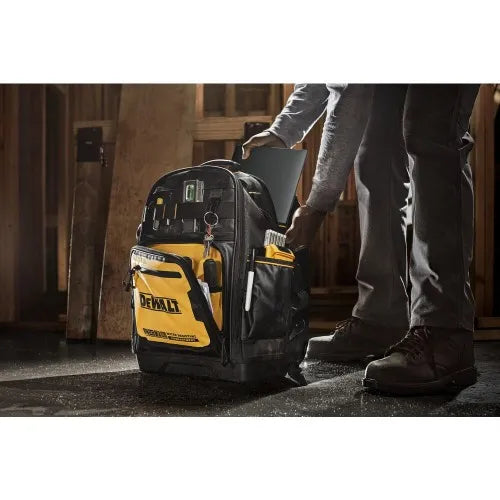 MOCHILA PARA FERRAMENTAS 18" DWST560102 DEWALT