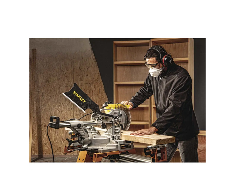 SERRA DE ESQUADRIA BRAÇO TELESCÓPICO 10" SM181 2000W 220V STANLEY