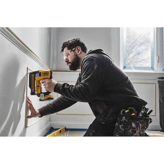PINADOR 20V MAX DCN623B 23GA SEM BATERIA DEWALT