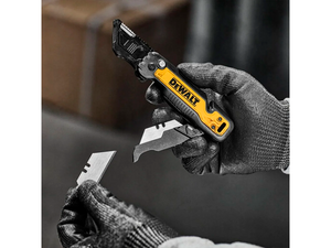 ESTILETE DOBRÁVEL PUSH&FLIP COM ARMAZENTO DWHT10992 DEWALT