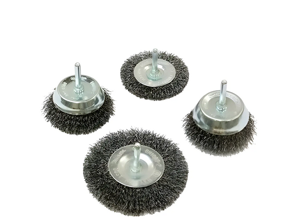 KIT DE ESCOVAS DE AÇO PARA FURADEIRAS COM 4 PEÇAS D-65729 MAKITA