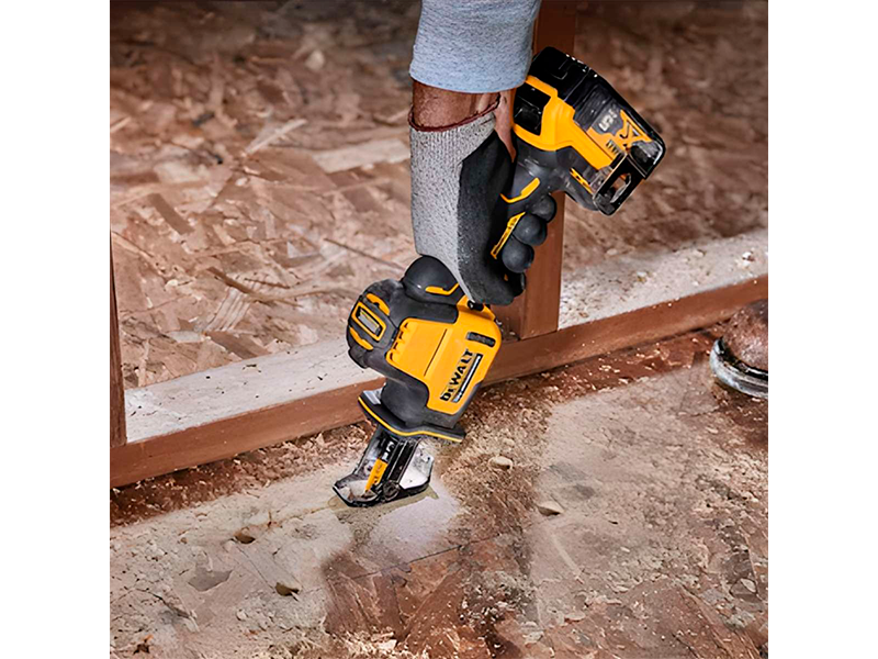 SERRA SABRE COMPACA 20V MAX DCS369B SEM BATERIA DEWALT