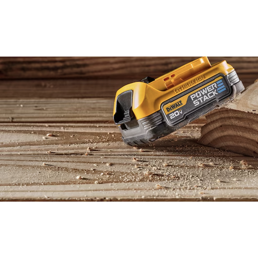 BATERIA COMPACTA LI-ION 20V MAX 1.7AH DCBP034-B3 DEWALT