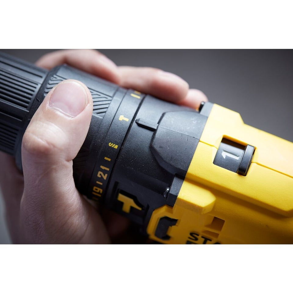 PARAFUSADEIRA / FURADEIRA DE IMPACTO 1/2" 20V SCD711B SEM BATERIA STANLEY