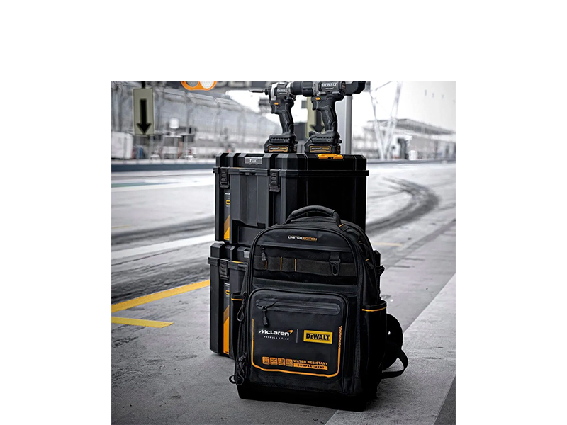 MOCHILA PARA FERRAMENTAS 18" EDIÇÃO MCLAREN DWST60122-1 DEWALT