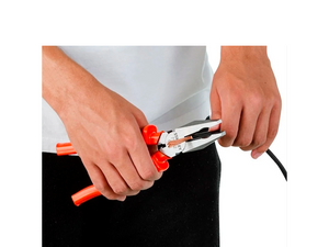 ALICATE ELETRICISTA NBR 8" 1.000V 71-012 STANLEY