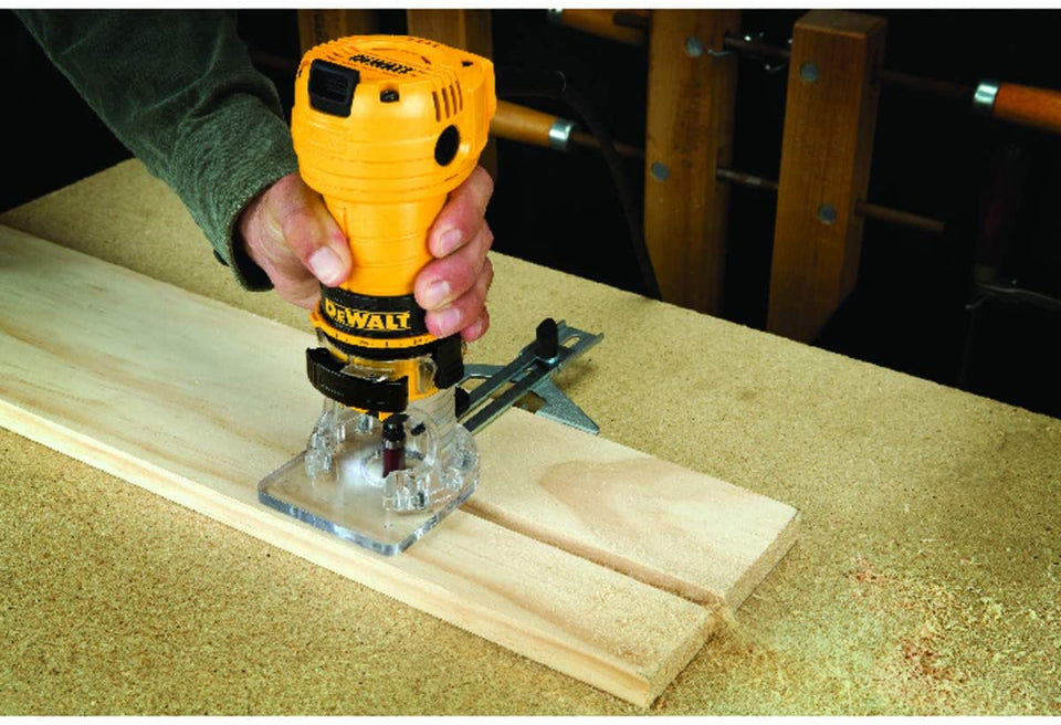 TUPIA PARA LAMINADOS DWE6000-B2 450W 220V DEWALT