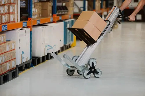 CARRO TRANSPORTADOR COM ELEVAÇÃO DE CARGA 80KG/120KG UP CARGO