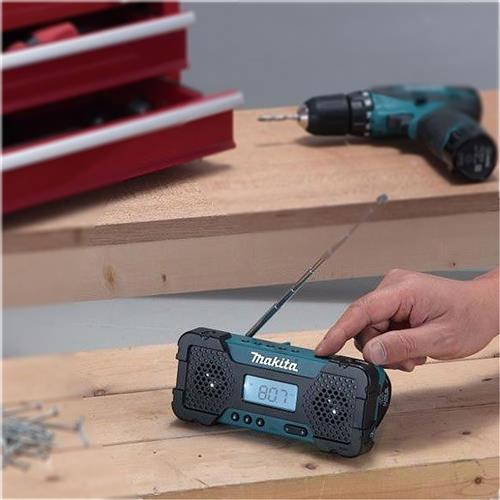 RÁDIO A BATERIA MR051Z SEM BATERIA MAKITA