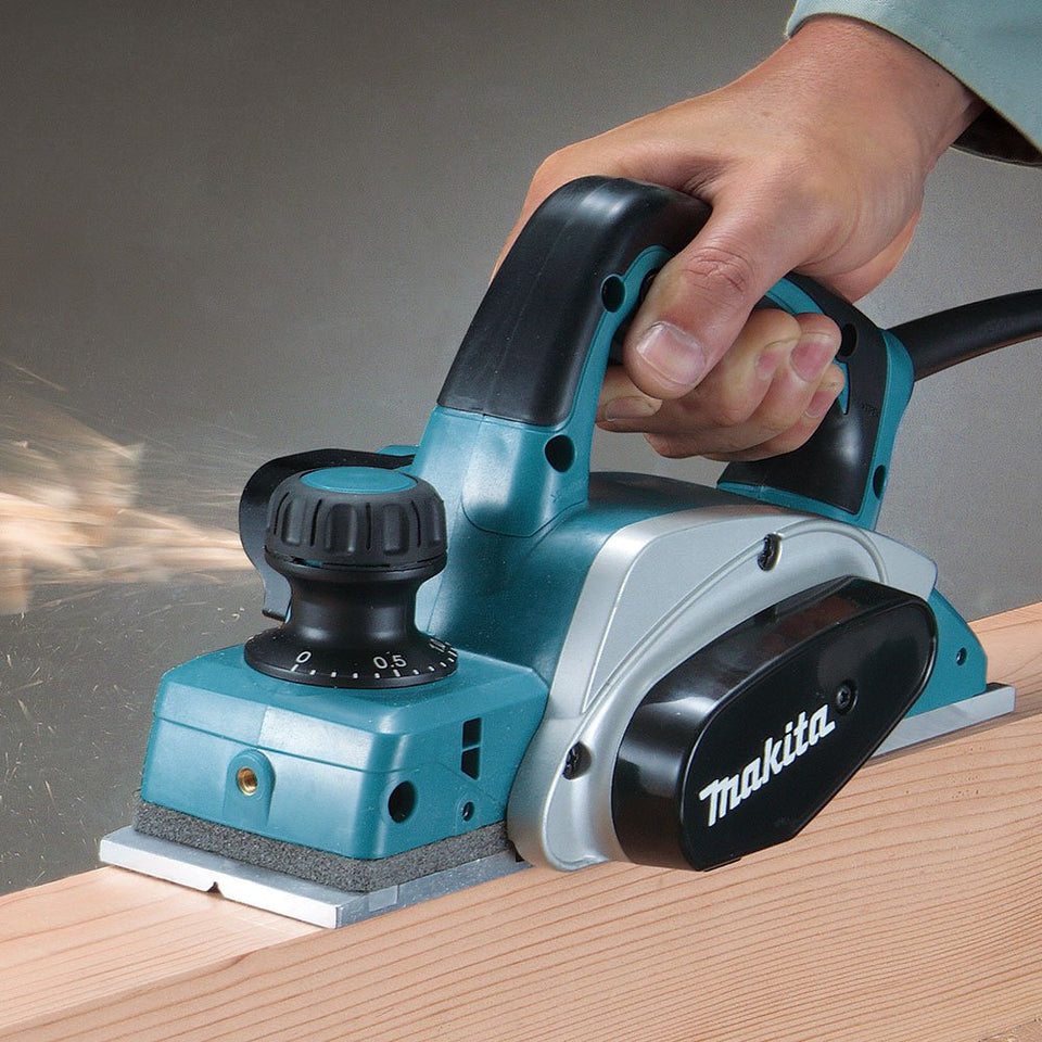 PLAINA ELÉTRICA 82MM KP0800-220V 620W MAKITA
