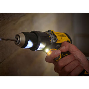 KIT PARAFUSADEIRA/FURADEIRA 20V COM 100 PEÇAS SBD715C2KA-BR STANLEY