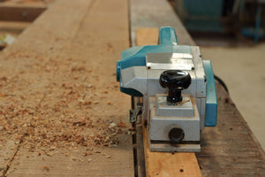 PLAINA ELÉTRICA 82MM 1100-220V 750W MAKITA