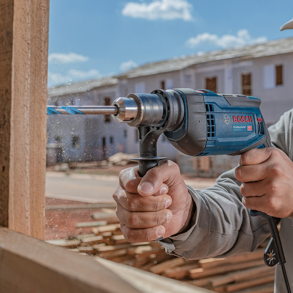 FURADEIRA DE IMPACTO 1/2" GSB 16 RE COM 10 BROCAS 0615A001ZC 850W 220V BOSCH