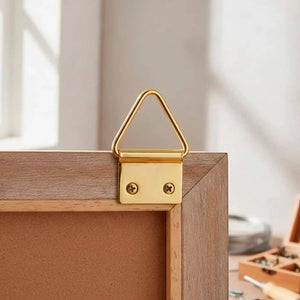 SUPORTE TRIANGULAR 16X23MM PARA QUADRO MAX646